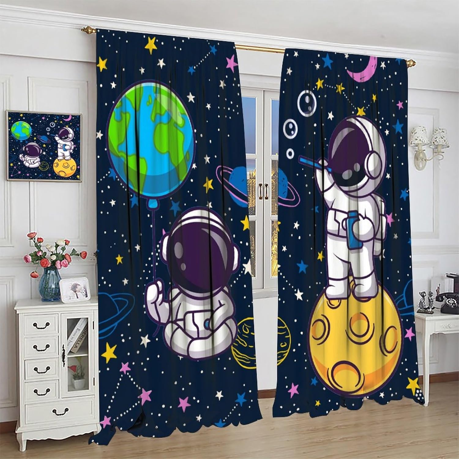Занавеска для окна с космонавт – обзор и цена Science Nursery